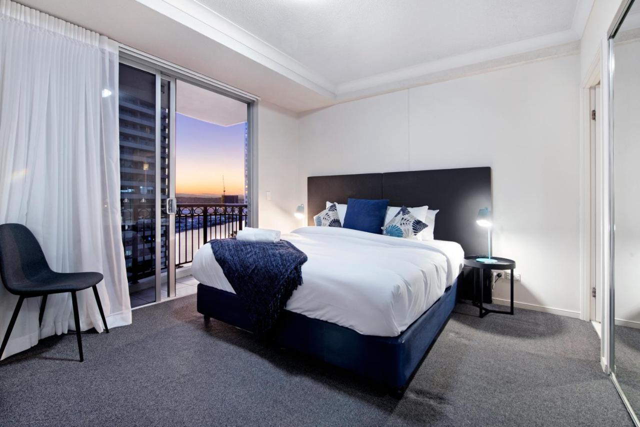 Chevron Renaissance - Self Contained & Privately Managed Apartments Гоулд Коуст Екстериор снимка
