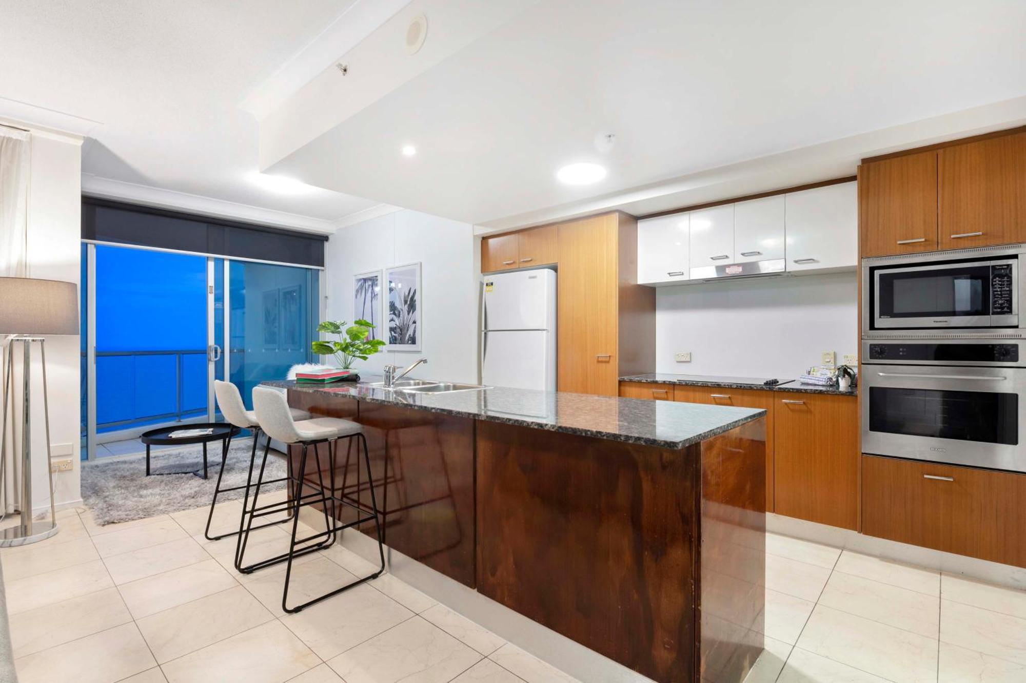 Chevron Renaissance - Self Contained & Privately Managed Apartments Гоулд Коуст Екстериор снимка