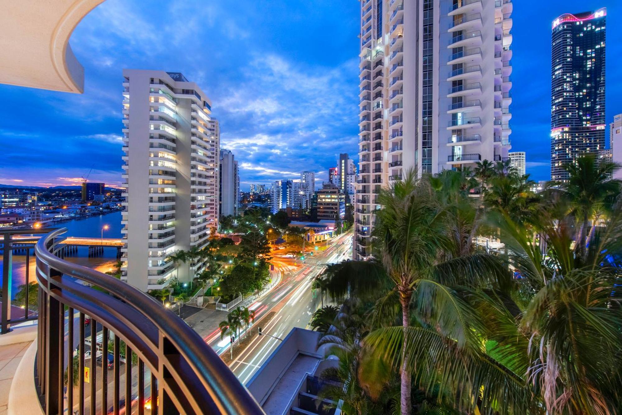 Chevron Renaissance - Self Contained & Privately Managed Apartments Гоулд Коуст Екстериор снимка